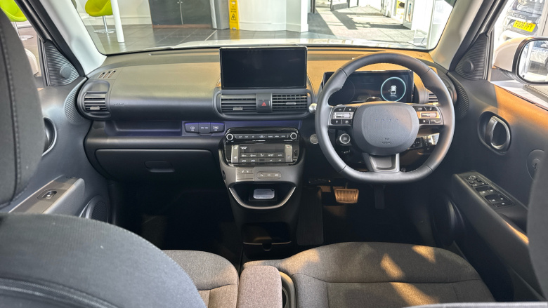 Hyundai INSTER 85kW 02 49kWh 5dr Auto Electric Hatchback